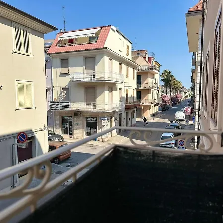 Shabby House -casa Indipendente Su 3 Livelli Nel Cuore Di San Benedetto del Tronto