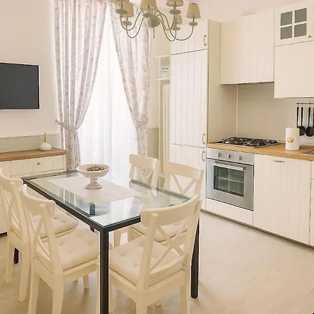 Shabby House -casa Indipendente Su 3 Livelli Nel Cuore Di San Benedetto del Tronto