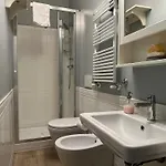 Shabby House -casa Indipendente Su 3 Livelli Nel Cuore Di Nyaraló *
