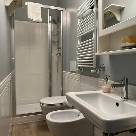 Shabby House -casa Indipendente Su 3 Livelli Nel Cuore Di Prázdninový dům *