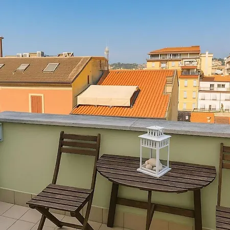 Shabby House -casa Indipendente Su 3 Livelli Nel Cuore Di Casa vacanze San Benedetto del Tronto