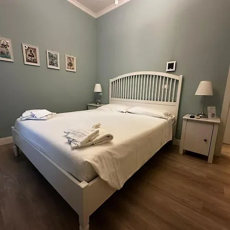 Shabby House -casa Indipendente Su 3 Livelli Nel Cuore Di Prázdninový dům