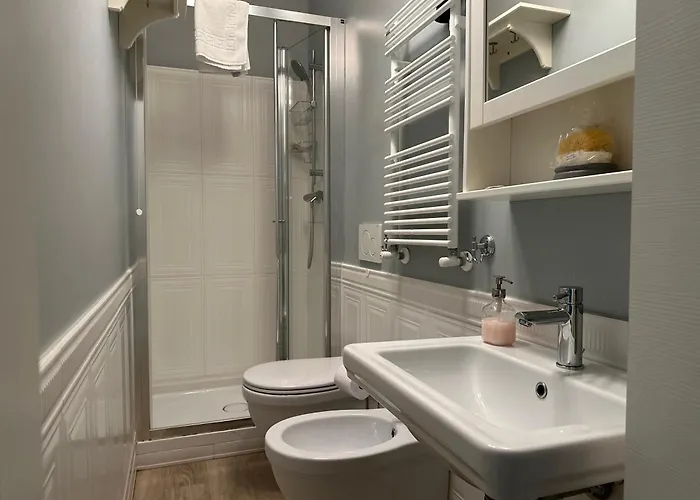 Shabby House -casa Indipendente Su 3 Livelli Nel Cuore Di Casa de Férias *