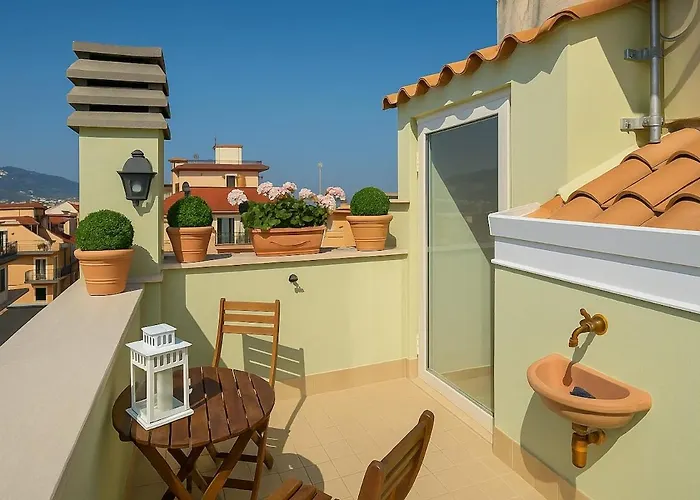 Casa de Férias Shabby House -casa Indipendente Su 3 Livelli Nel Cuore Di San Benedetto del Tronto