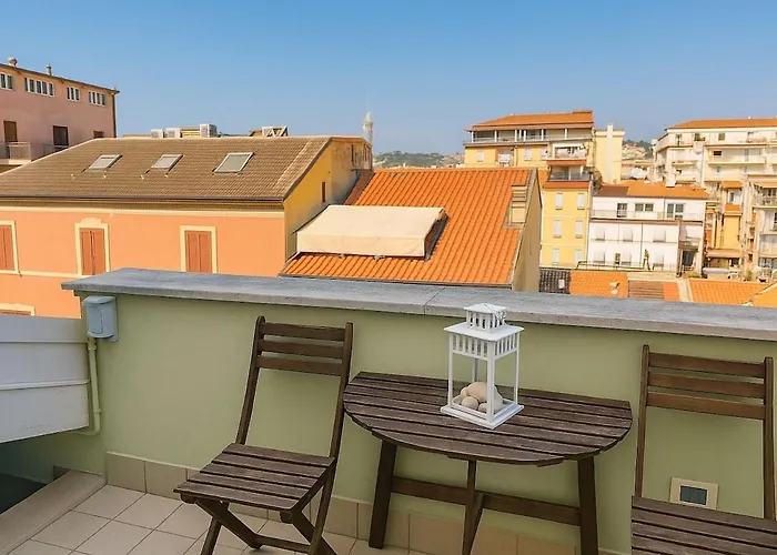 Shabby House -casa Indipendente Su 3 Livelli Nel Cuore Di Casa de Férias San Benedetto del Tronto